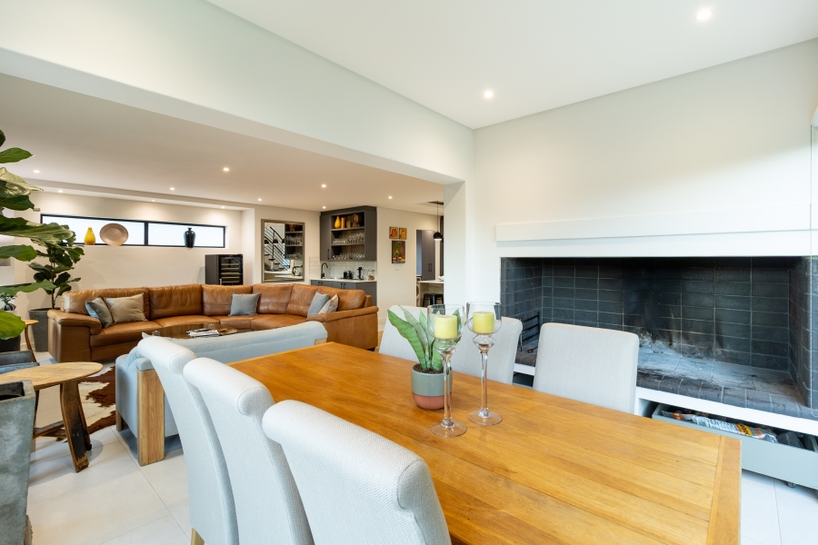 4 Bedroom Property for Sale in Tara Western Cape